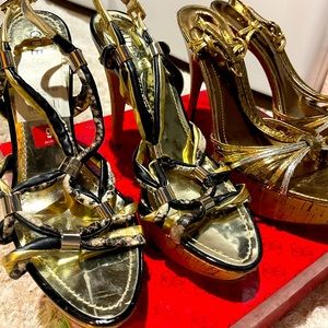 2 pair of Guess heels